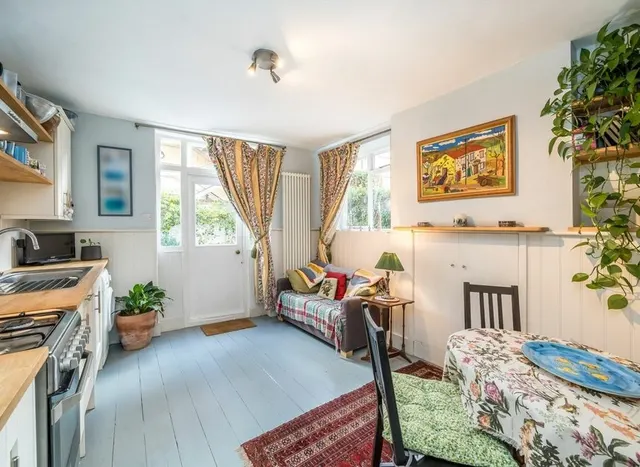 Photo 2 — Voltaire Road, Clapham, SW4