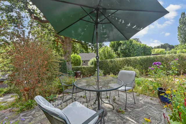 Woodcote Road, Forest Row, RH18, photo 2
