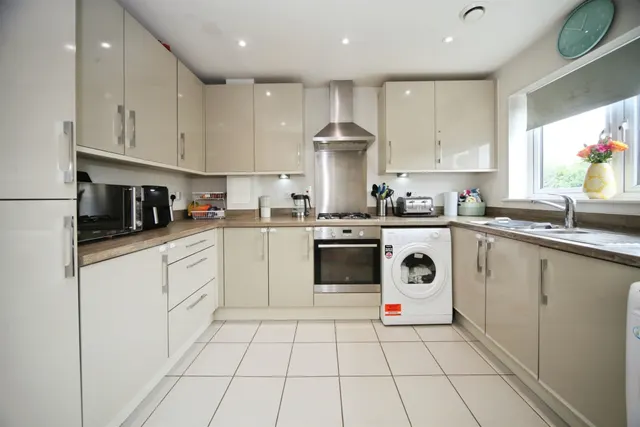Farley Meadows, Luton, LU1, photo 2
