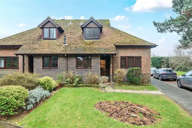Woodley Gardens, Lymington, SO41, photo 3