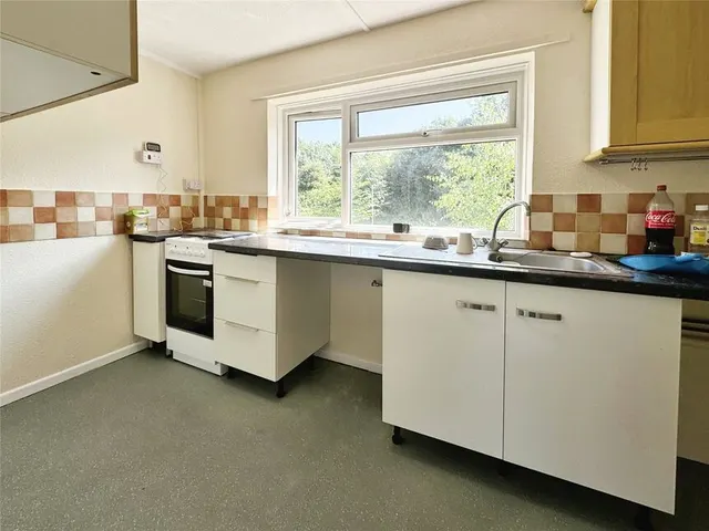 Darby End Road, Dudley, DY2, photo 2
