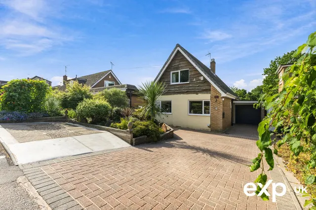 Chestnut Avenue, Ravenshead, photo 1