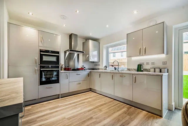 Frome Road, Trowbridge, BA14, photo 3