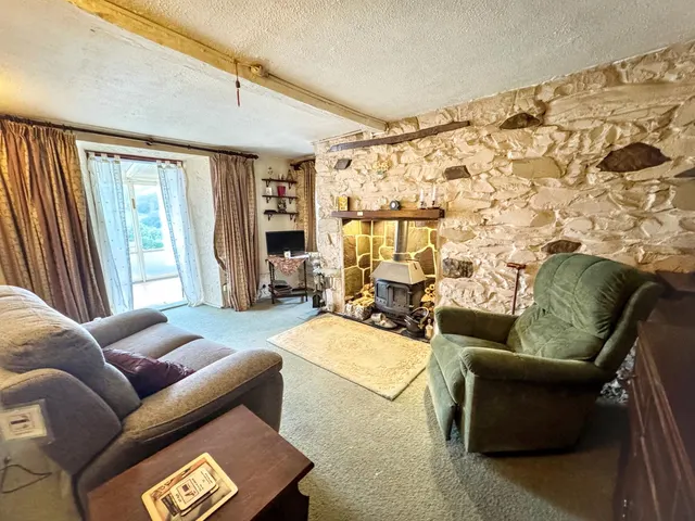 Photo 2 — Bron Llan, Llanfairtalhaiarn, Conwy, LL22 8SS