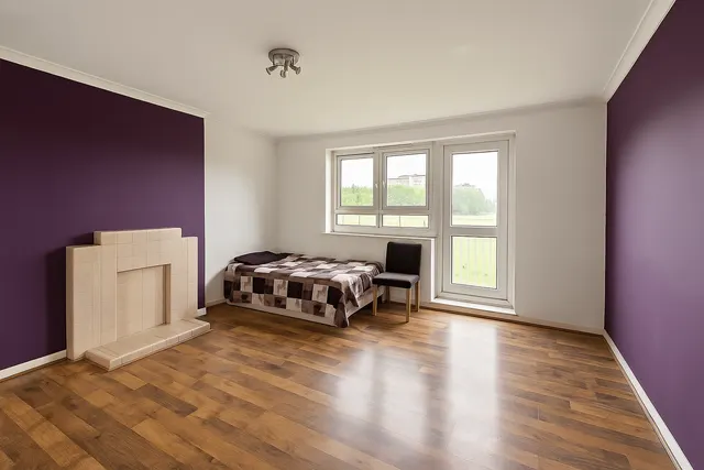 Flat 72, Dukes Court, Barking Road, London, E6 2LP, photo 1