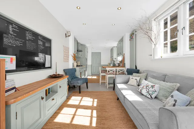 Lichfield Road, London, NW2, photo 1