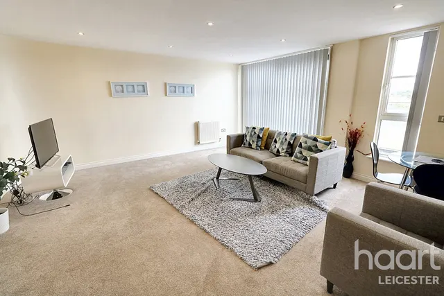 Watkin Road, Leicester, LE2, photo 2