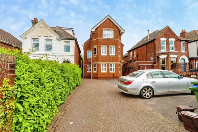Winchester Road, Southampton, photo 1