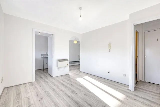 Alan Hocken Way, Stratford, E15, photo 3