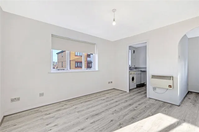 Alan Hocken Way, Stratford, E15, photo 2