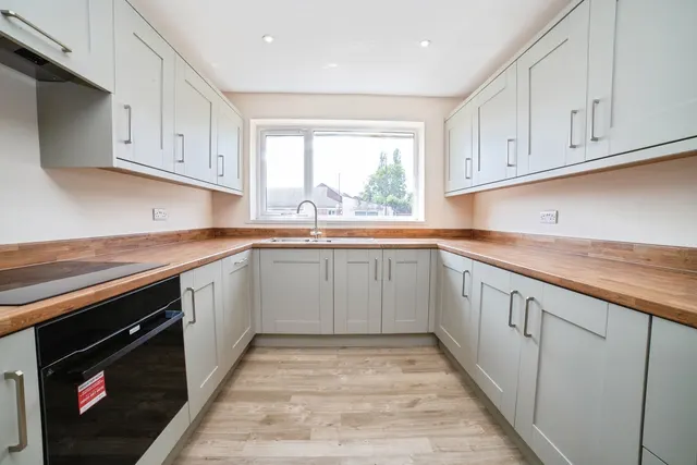 Photo 2 — Oaks Farm Lane, Calow, Chesterfield, Derbyshire, S44