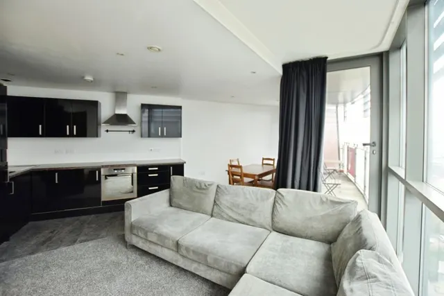 Echo Central One, Cross Green Lane, photo 1