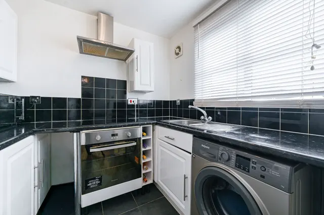 23 Stunell House, John Williams Close, London, photo 1