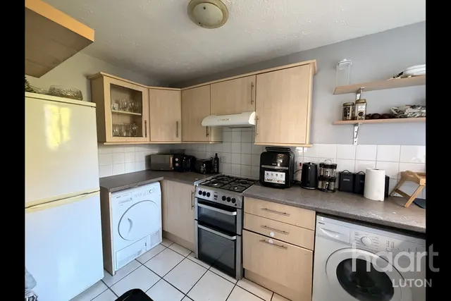 Mount Pleasant Road, LU3, photo 2