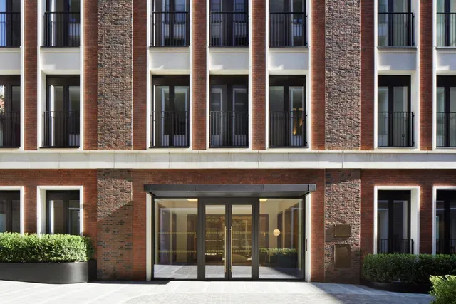 Lancer Square, Kensington, W8, photo 1