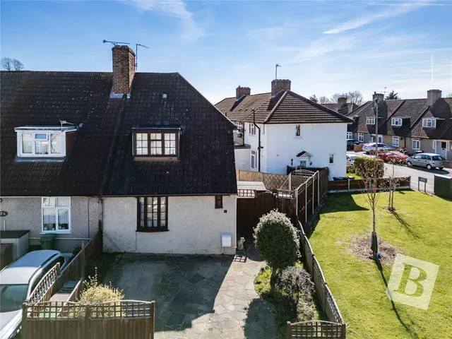Winterbourne Road, Dagenham, RM8, photo 1