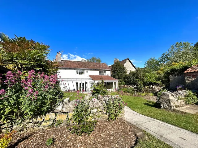 Stowell Hill Road, Tytherington, photo 3