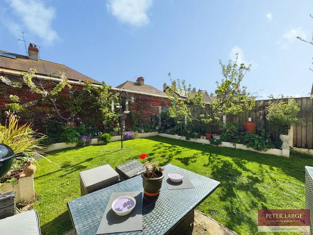 Photo 2 — Sandringham Avenue, Rhyl, Denbighshire, LL18 1NF