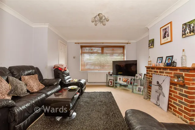 Willow Crescent, Five Oak Green, TN12, photo 3