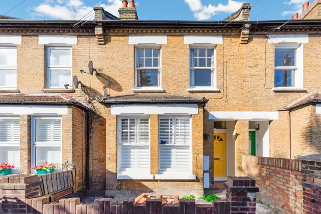 Russell Road, London, SW19, photo 3