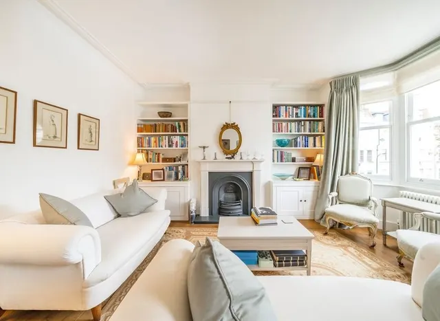 Photo 2 — Oxberry Avenue, Fulham, SW6