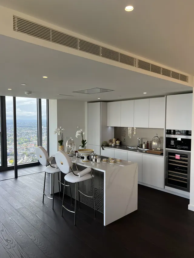 43rd Floor 3 Bedroom Flat Damac Tower Nine Elms, SW8, photo 2