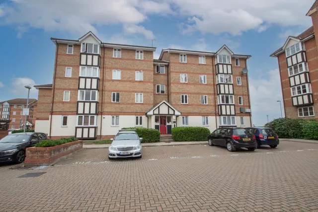Chandlers Drive, Erith, photo 1