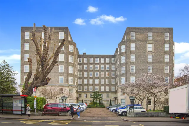 Photo 3 — South Lodge, Circus Road, St John's Wood, London, NW8
