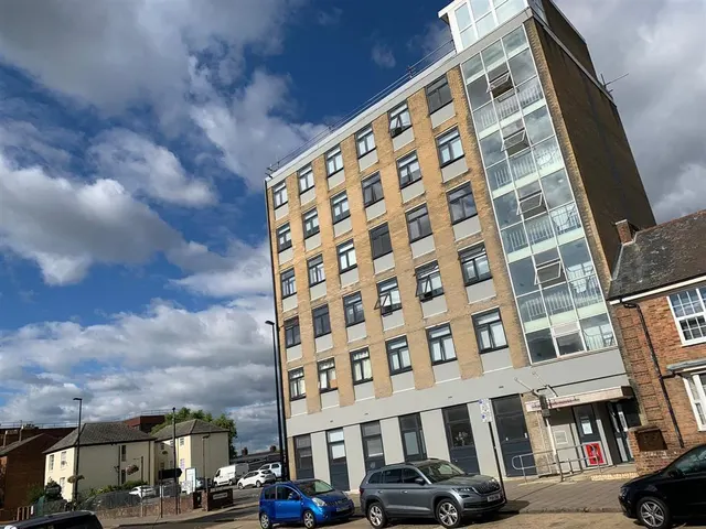 Buckingham Street, Aylesbury, HP20, photo 1