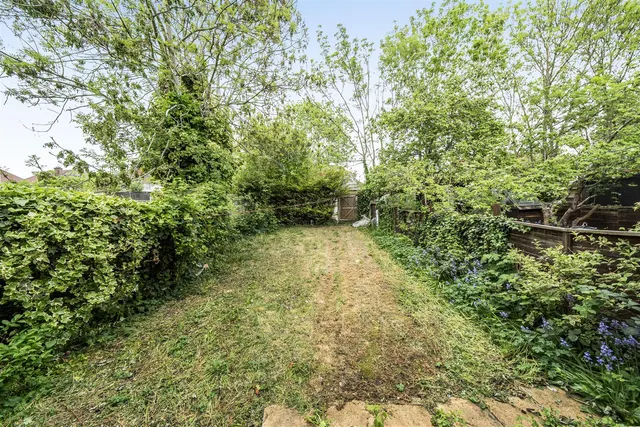 Carlton Avenue East, Wembley, photo 2