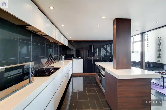 Photo 2 — Peterborough Road, London, SW6 3EF