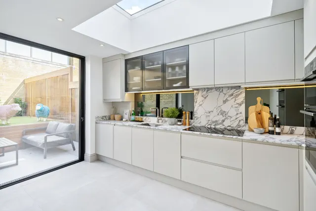 Mortlake High Street, East Sheen, SW14, photo 3