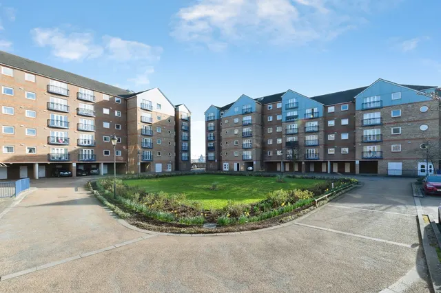 Argent Court, Argent Street, Grays, Essex, RM17, photo 1