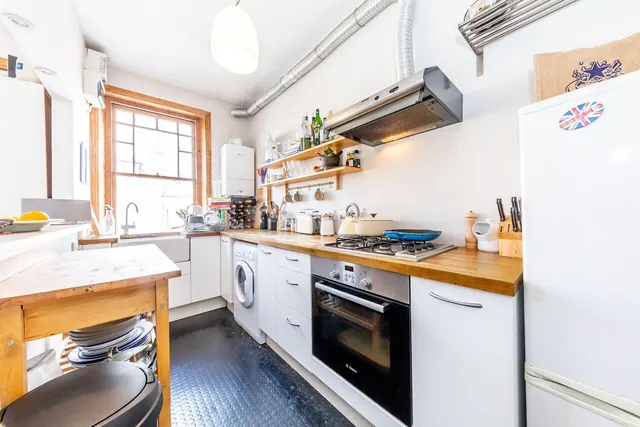 Glebe Road, N8, photo 3