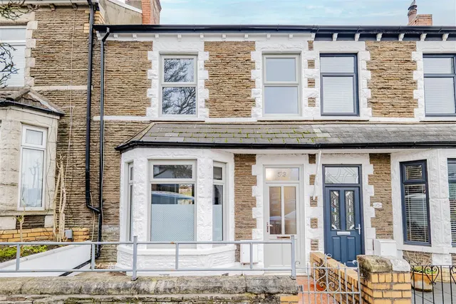 Court Road, Barry, CF63 4EW, photo 1