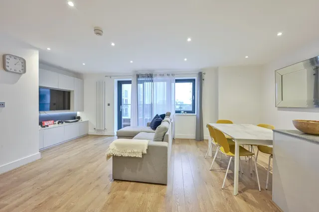 Apartment 29, 23 Osiers Road, London, photo 1