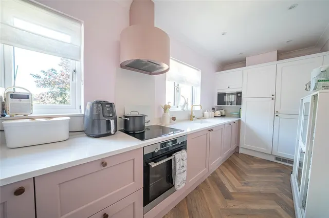 West End Avenue, Harrogate, HG2, photo 2