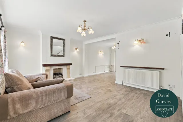 Thorogood Way, Rainham, RM13, photo 2