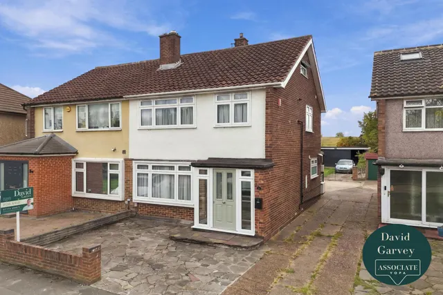 Thorogood Way, Rainham, RM13, photo 1