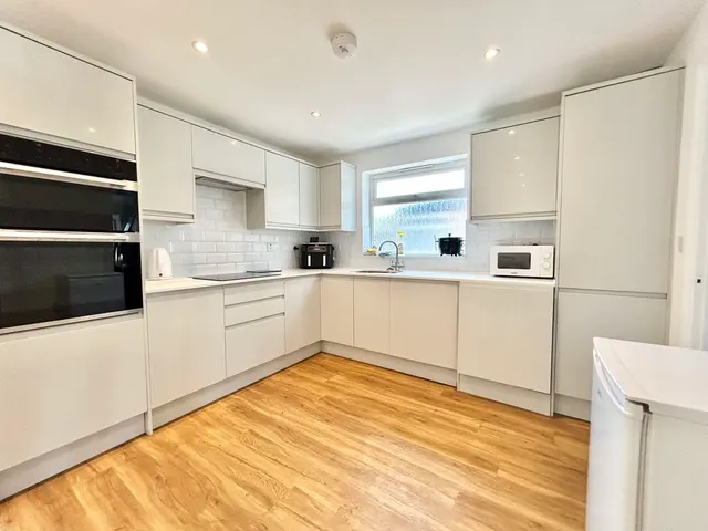 Photo 2 — Streatley Road, Sundon LU3 3PQ