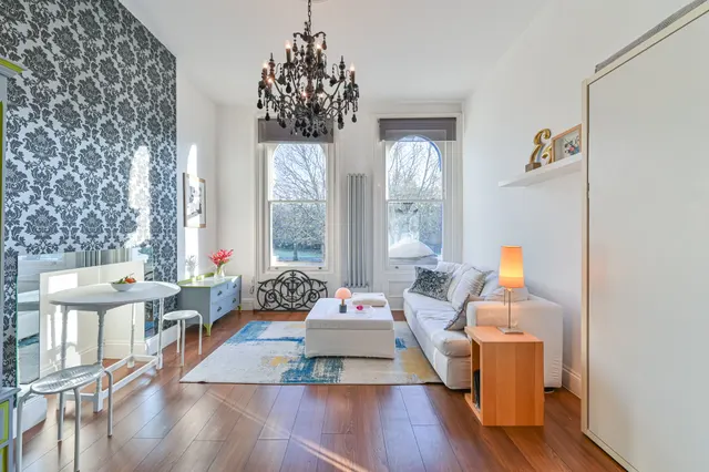 Photo 3 — Flat 1, 304 Brixton Road, London
