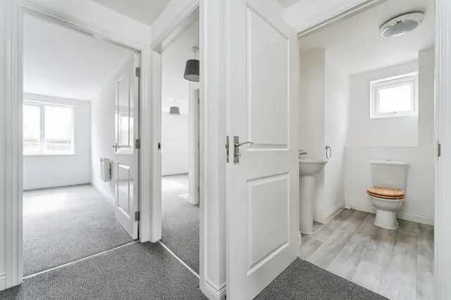 Cromwell Drive, Huntingdon, PE29, photo 3