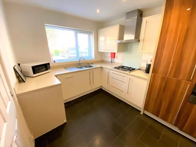 Bedrooms at Centurion Crescent, Newcastle-under-Lyme, ST5, photo 3