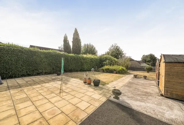 Photo 3 — Thicket Mead, Somerset, Midsomer Norton, BA3 2SL