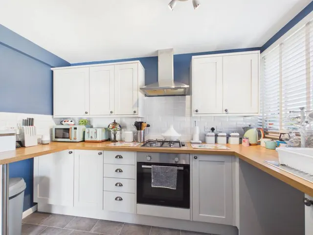 Boscombe Crescent, Bristol, BS16, photo 3