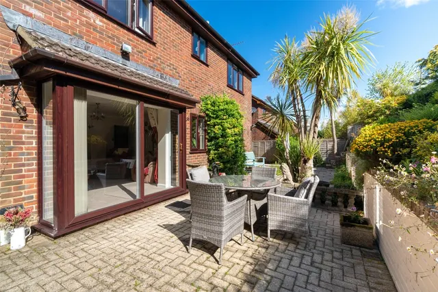 Photo 3 — Old Rectory Close, Corfe Mullen, Wimborne, Dorset, BH21
