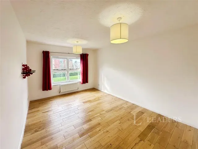 Woodhead Drive, Cambridge, CB4, photo 2