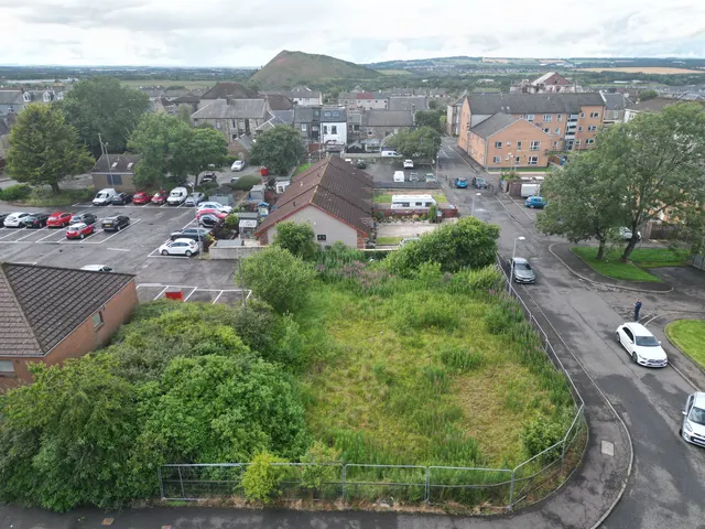 3 bedroom land, Stewart Avenue, West Calder