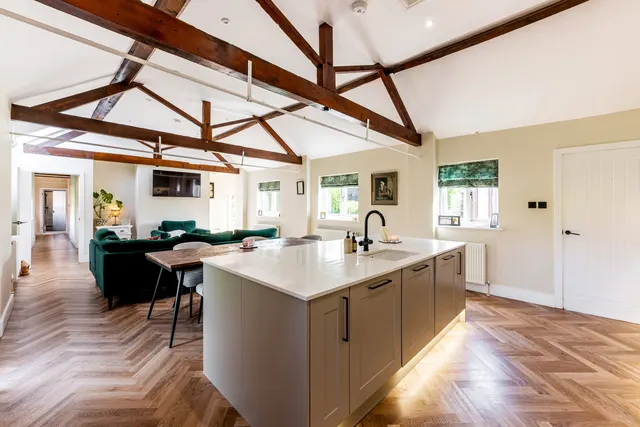 Swarbourn Mews, Yoxall, DE13, photo 2