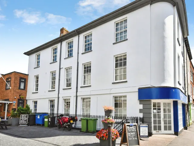 Bampton Street, Tiverton, photo 1